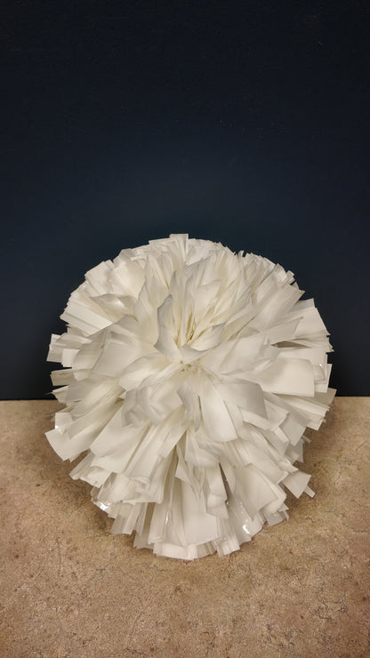 The Precision Pom (set of 2)