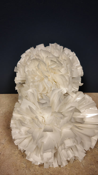 The Precision Pom (set of 2)